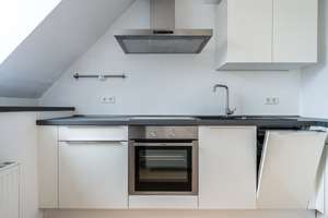 NEW *PAUL & PARTNER* GEMÜTLICHE MAISONETTE-EINHEIT MIT BALKON IN TOP LAGE ! – Die vollständige Adresse der Immobilie erhältst du vom Anbieter., 65183 Mitte, Wiesbaden – Vorschaubild 18