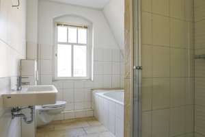 Property thumbnail 12