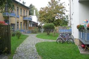 Schöne und gepflegte 4 Zimmer-Maisonettewohnung im Dachgeschoss mit Wintergarten