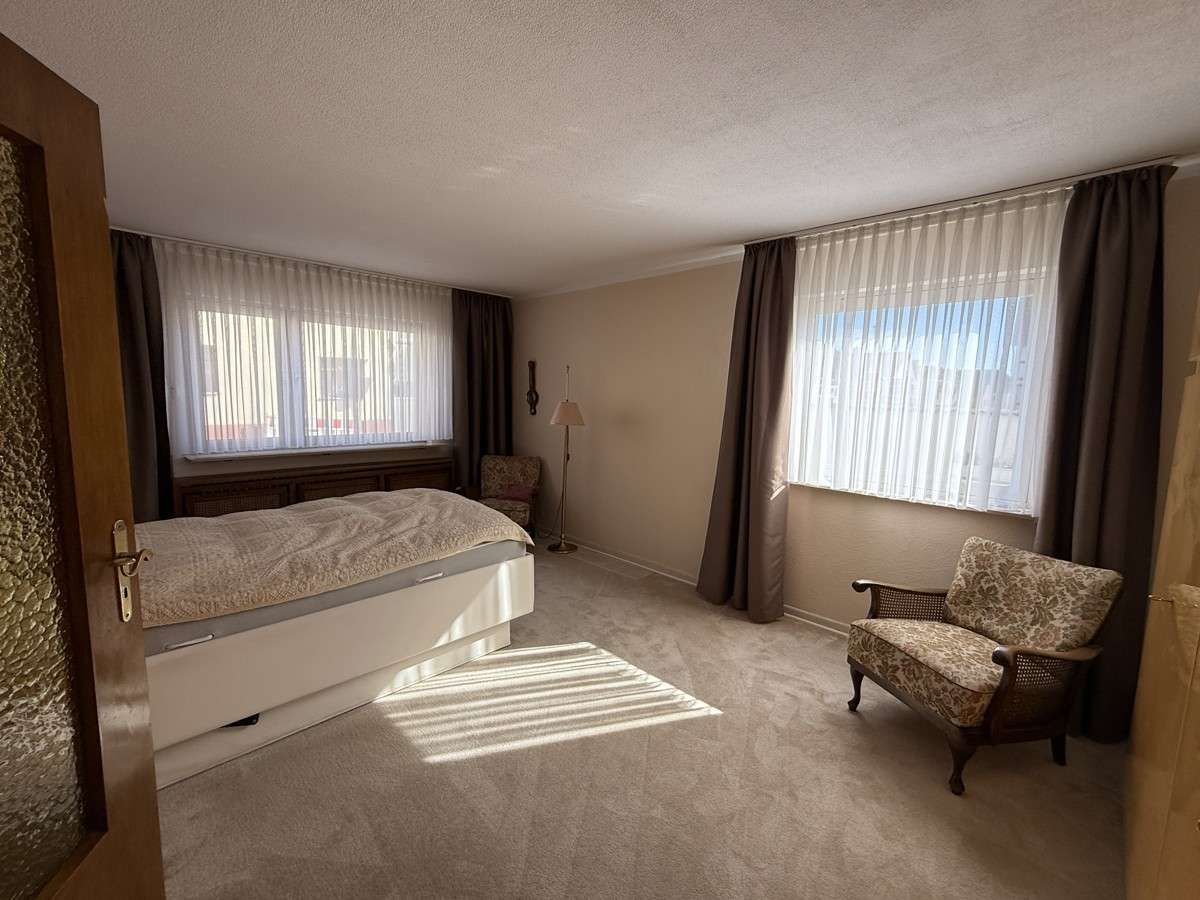 Immobilie in Nidderau - Viel Platz für die große Familie - Raumwunder mit tollem Außenbereich - Bild 0