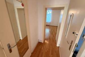 Charmante Altbauwohnung mit Balkon und Gartenblick im Herzen von Düsseldorf – 40223 Bilk, Düsseldorf – Vorschaubild 9