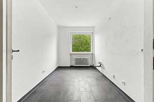 Freie Eigentumswohnung mit Balkon und Stellplatz! – 50999 Sürth, Köln – Vorschaubild 9
