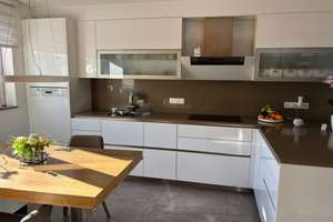 Ihr neues Zuhause: Stilvolles Haus mit Pool & Komfort – Schwarzwaldstraße 16, 76661 Philippsburg – Vorschaubild 2