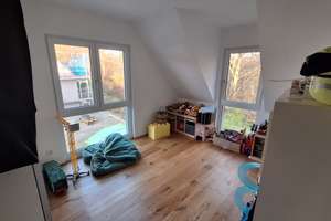 Neubau, schönes, direkt am Stadtpark gelegenes 5-Zimmer-Haus München Pasing mit Garten u Einbauküche – Am Stadtpark 35e, 81243 Pasing, München – Vorschaubild 4