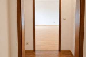 **ALTSTADT ** Großzügige 1- ZKB Wohnung mit Balkon in TOP Lage Nähe Maxstraße (VERMIETET) – Ulrichsgasse 7A, 86150 Lechviertel, östl. Ulrichsviertel, Augsburg – Vorschaubild 10