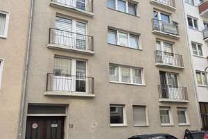 Heimeliges, kleines Nest sucht neuen Hausherrn ! – Die vollständige Adresse der Immobilie erhältst du vom Anbieter., 65183 Mitte, Wiesbaden – Vorschaubild 1