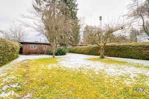 Zweifamilienhaus mit großem Garten u. Retro-Charme
Modernisierungsbedürftig in Gauting/ Königswiese – Starnberg (Kreis) – Vorschaubild 15