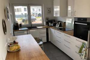 Modernes, geräumiges Haus mit vier Zimmern in Duisburg, Dellviertel – Die vollständige Adresse der Immobilie erhältst du vom Anbieter., 47053 Dellviertel, Duisburg – Vorschaubild 5