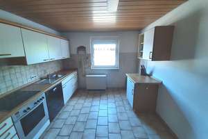 Solides 1 - 2-Familienhaus in guter Wohnlage – Hölderlinstr. 37, 75428 Illingen – Vorschaubild 5