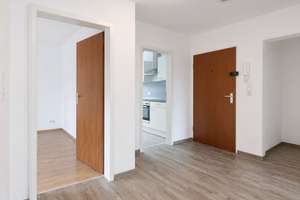 Gepflegte 3-Zimmer-Wohnung mit Balkon und Einbauküche in Göttingen  – Die vollständige Adresse der Immobilie erhältst du vom Anbieter., 37085 Oststadt, Göttingen – Vorschaubild 2