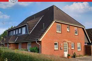Kapitalanlage im idyllischen Heide-Süderholm I Vermietetes 4 Parteien MFH mit 2 freien EG-Mietwohnun – Die vollständige Adresse der Immobilie erhältst du vom Anbieter., 25746 Heide – Vorschaubild 1