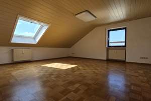 Helle und gut geschnittene DG (84 m², 4 Zimmer) in ruhiger Wohnlage – Regensburg (Keilberg) – Die vollständige Adresse der Immobilie erhältst du vom Anbieter., 93055 Brandlberg-Keilberg, Regensburg – Vorschaubild 5