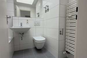 Gepflegte 2 Zi-Whg inkl. Einbauküche und Balkon in guter Lage! – Lahnstraße 30, 65195 Rheingauviertel / Hollerborn, Wiesbaden – Vorschaubild 9