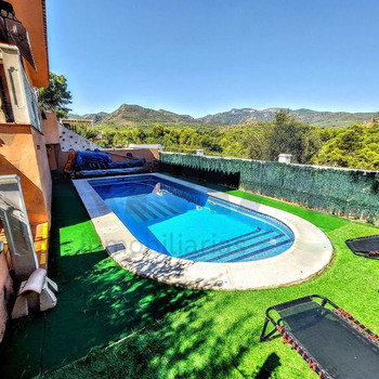 Freistehende Villa mit Pool und privatem Garten in Torres Torres Luxus, Ruhe und perfekte Anbindung 