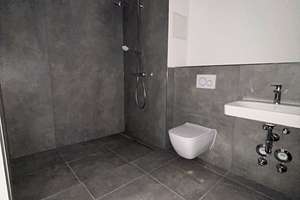 *AQA Zollhafen* // Große 1-Zimmer Wohnung mit Ankleide, Terrasse und Loggia – Rotterdamer Platz 14-20, 55120 Neustadt, Mainz – Vorschaubild 6
