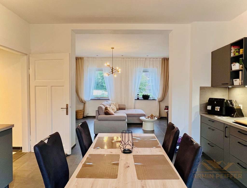 Immobilie in Wegberg - Treten Sie bitte ein! Doppelhaushälfte 6 Zimmer, 170 qm Wohnfläche in ländlicher Lage. - Bild 3