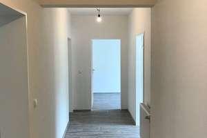 Modernisiert in 2018. Erdgeschoss-Wohnung in zentraler Wohnlage. Übernahme Einbauküche mgl. – Frohnhauser Str. 134, 45144 Holsterhausen, Essen – Vorschaubild 5