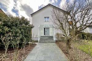 Wo Familie zu Hause ist - klassisches Einfamilienhaus in Anröchte – Die vollständige Adresse der Immobilie erhältst du vom Anbieter., 59609 Anröchte – Vorschaubild 2