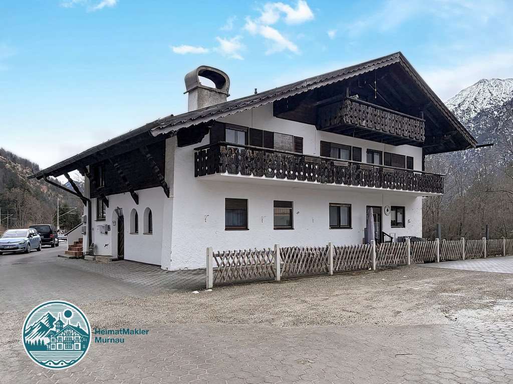 Immobilie in Oberau - Vermietete Dachgeschosswohnung mit 2 Balkonen und ca. 105 m² in Oberau - Bild 0