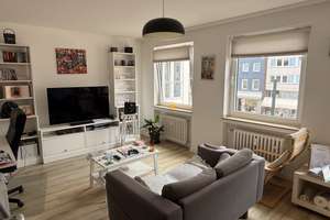 Helle 2-Zimmer-Wohnung mit Loggia in D-Pempelfort!