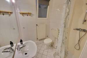 Zentrale 1,5-Zimmer-Altbau-Wohnung in Lübeck-St. Lorenz Süd, Nähe City / Nähe Hbhf. – Nebenhofstraße 3 c, 23558 Sankt Lorenz Süd, Lübeck – Vorschaubild 14