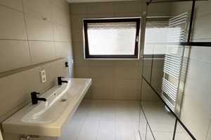 Exklusive 3-Zimmer-Wohnung zentralgelegen in Heilbronn Ost inkl Garage/Einbauküche/Balkon – Goethestraße 25, 74076 Heilbronn – Vorschaubild 2