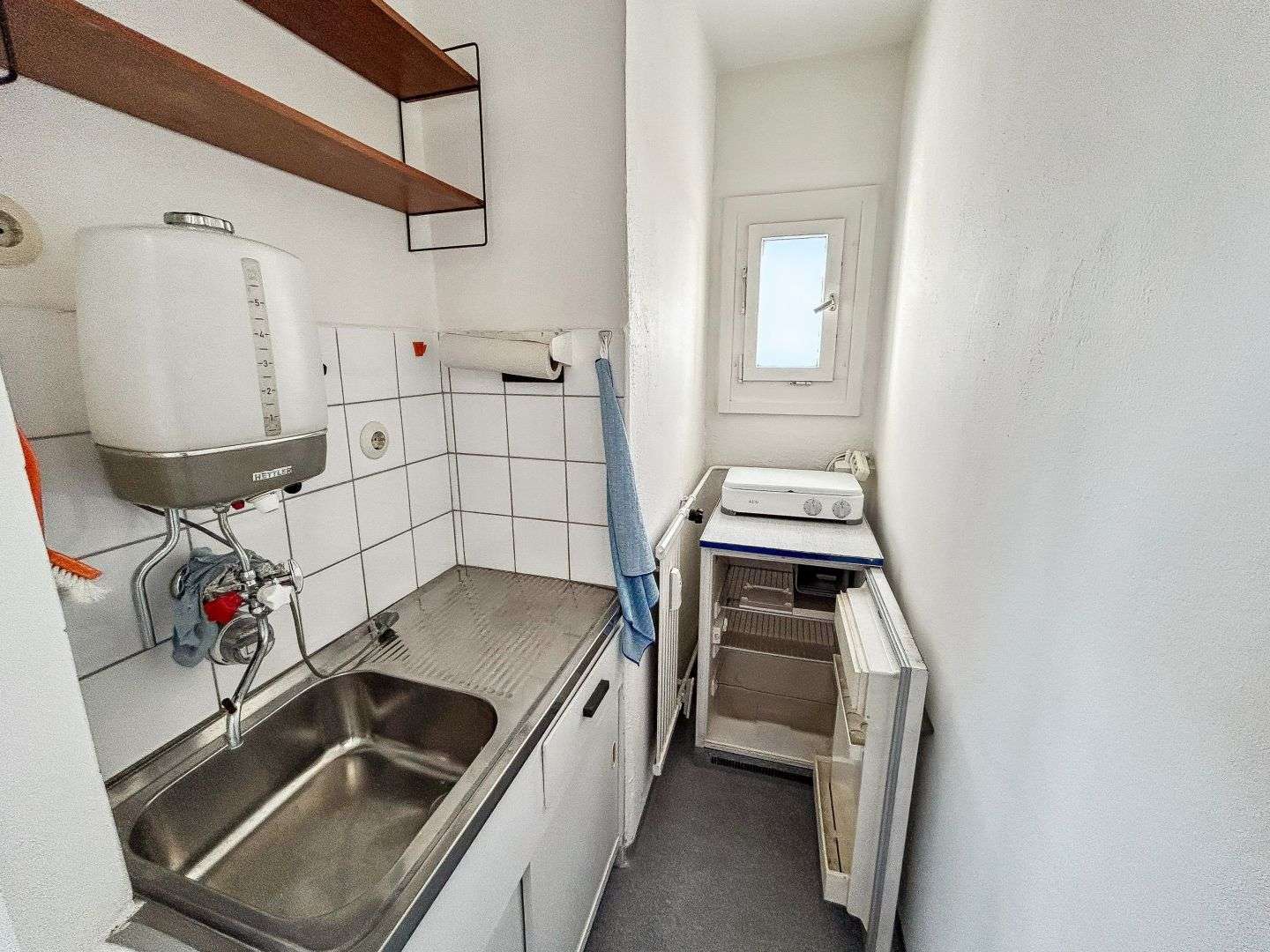 Immobilie in Friedrichshafen - City Tower Friedrichshafen – Apartment im 10. Stock mit See- und Bergblick - Bild 0