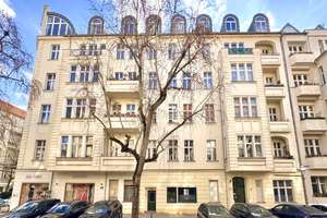 Bezugsfrei! Sanierter Altbau am Ku'Damm!
