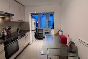 Lichtdurchflutete 3 Zimmer Wohnung mit Wohnküche in zentraler Innenstadtlage – Wollhausstraße 30, 74072 Heilbronn – Vorschaubild 2