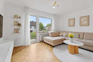 Laurensberg: Modernisierte 4-Zimmer-Wohnung mit Süd-/Westbalkon