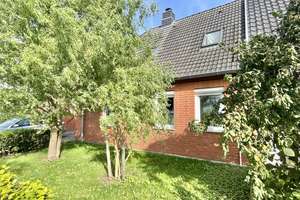 Gemütliche Doppelhaushälfte in ruhiger Lage mit großem Gartenhaus und Gewächshaus – Die vollständige Adresse der Immobilie erhältst du vom Anbieter., 23847 Schürensöhlen – Vorschaubild 4