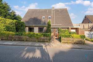 Großzügiges Familienhaus mit Weitblick und großer Dachterrasse in Bredstedt – Die vollständige Adresse der Immobilie erhältst du vom Anbieter., 25821 Bredstedt – Vorschaubild 5