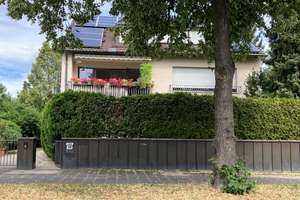 Whg in Mögeldorf mit 3,5 Zimmer EG (ca. 112 qm) zus. dir. verb. 1 Zimmer im Souterrain  (ca. 35 qm) 