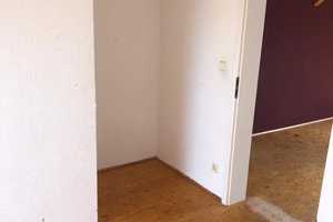 Freundliche und vollständig renovierte 4-Zimmer-Dachgeschosswohnung in Wuppertal – Paul-Humburg-Str. 22, 42275 Wuppertal – Vorschaubild 10