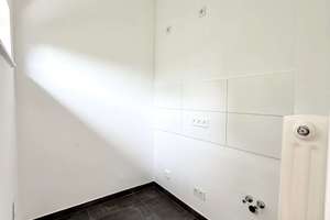 Sanierte 1 Zimmerwohnung mit tollem Ausblick im Dachgeschoss des Hauses – Taldorfer Weg 20c, 13437 Wittenau, Berlin – Vorschaubild 5