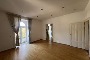 Luxury 3- to 4-bedroom penthouse apartment in a historic villa without an elevator – Die vollständige Adresse der Immobilie erhältst du vom Anbieter., 65193 Nordost, Wiesbaden – Vorschaubild 13