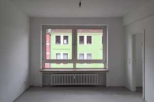 Sanierte 2-Zimmerwohnung mit modernem Badezimmer und Balkon. – Westfalenstr. 42, 40472 Düsseldorf – Vorschaubild 3