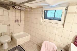 Zweifamilienhaus in begehrter Lage von Fürth-Poppenreuth – Die vollständige Adresse der Immobilie erhältst du vom Anbieter., 90765 Poppenreuth, Espan, Fürth – Vorschaubild 31