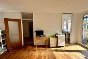 Helle 2-Zimmer-Wohnung mit großzügigem Wintergarten in Augsburg-Lechhausen – Die vollständige Adresse der Immobilie erhältst du vom Anbieter., 86167 Lechhausen-Ost, Augsburg – Vorschaubild 7