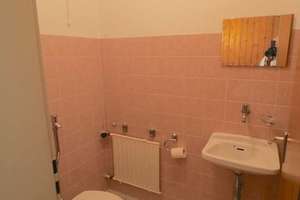 Kapitalanlage oder zur Eigennutzung -  Zweifamilienhaus mit Wintergarten, Balkon und großem Garten – Die vollständige Adresse der Immobilie erhältst du vom Anbieter., 84140 Gangkofen – Vorschaubild 8