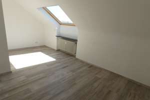 Charmante 2-Zimmer-DG-Wohnung mit Wohlfühlcharakter – Sankt Ingberter Str. 2-4, 68309 Käfertal, Mannheim – Vorschaubild 2