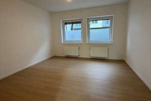 Kernsanierte 2,5-Zimmer-Gartenwohnung mit 150 m² Privatgarten in Düsseldorf-Oberbilk