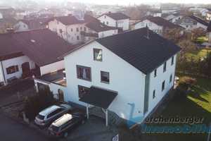***Geräumiges Zweifamilienhaus mit herrlichem Garten in Mamming*** – Dingolfing-Landau (Kreis) – Vorschaubild 1