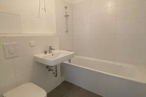Über den Dächern der Stadt - sanierte 3 Zimmerwohnung im 9. Obergeschoss – Die vollständige Adresse der Immobilie erhältst du vom Anbieter., 14055 Westend, Berlin – Vorschaubild 5