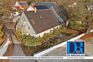 Projekt: Denkmalschutz mit Baugenehmigung für 4 WE mit 354 m² Wfl.
