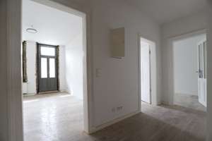 Jugendstil-  Sanierungsbedürftige Altbauwohnung  in Top-Lage! +Balkon + über 50qm Spitzboden – Hartwigstr 2, 30169 Calenberger Neustadt, Hannover – Vorschaubild 5