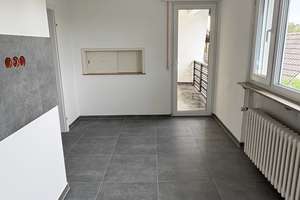 Sanierte 3-Zimmer Wohnung Karlsruhe-Neureut – Die vollständige Adresse der Immobilie erhältst du vom Anbieter., 76149 Neureut, Karlsruhe – Vorschaubild 2
