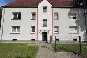 Modernisierte 2,5-Zimmer-Wohnung im Erdgeschoss – klar strukturiert und praktisch – Arenbergstr. 72, 45329 Karnap, Essen – Vorschaubild 1
