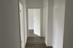Tolle 4-Zimmer-Wohnung mit Balkon in guter Stadtlage im Quartier Silberborn – An der Kurhessenhalle 35, 34134 Niederzwehren, Kassel – Vorschaubild 7