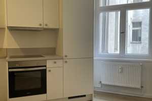 Große 2 Zimmer Wohnung mit Einbauküche – Straßmannstr. 29, 10249 Berlin – Vorschaubild 3